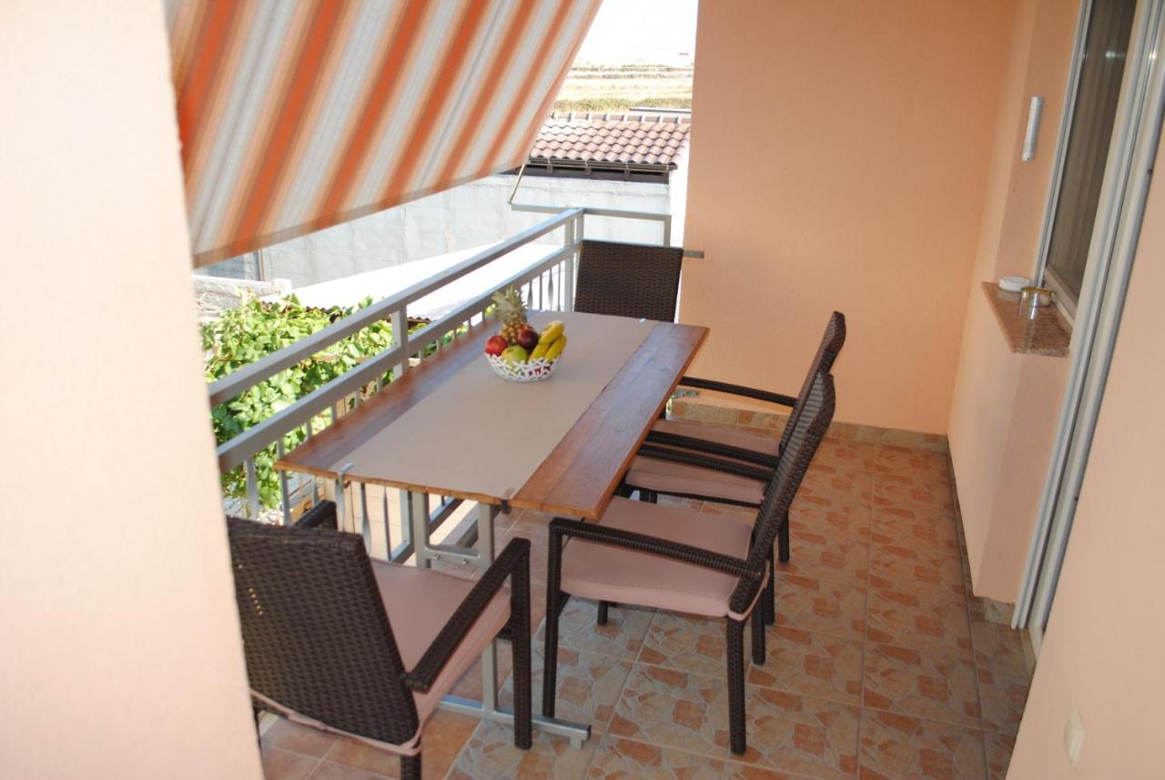 Apartments Vidolma Povljana Exterior photo
