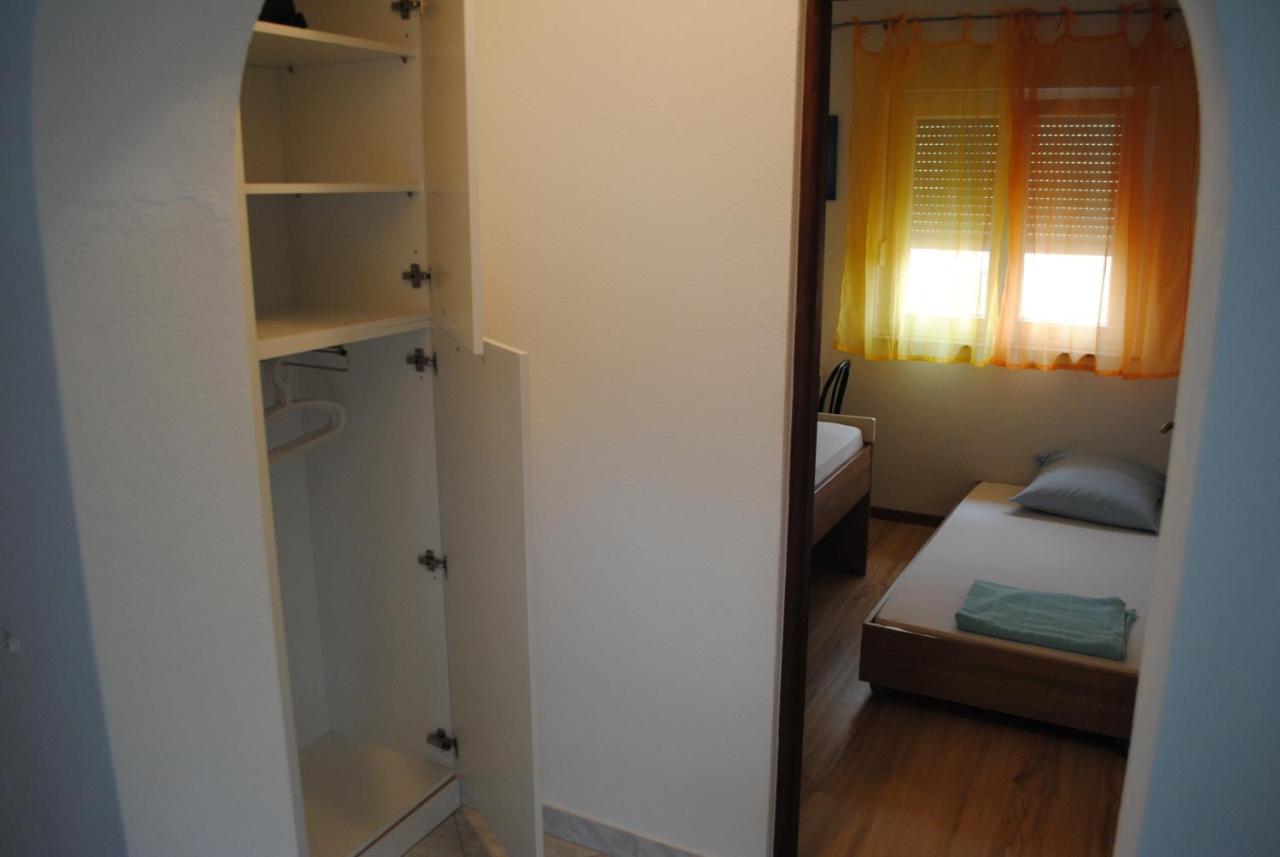 Apartments Vidolma Povljana Exterior photo