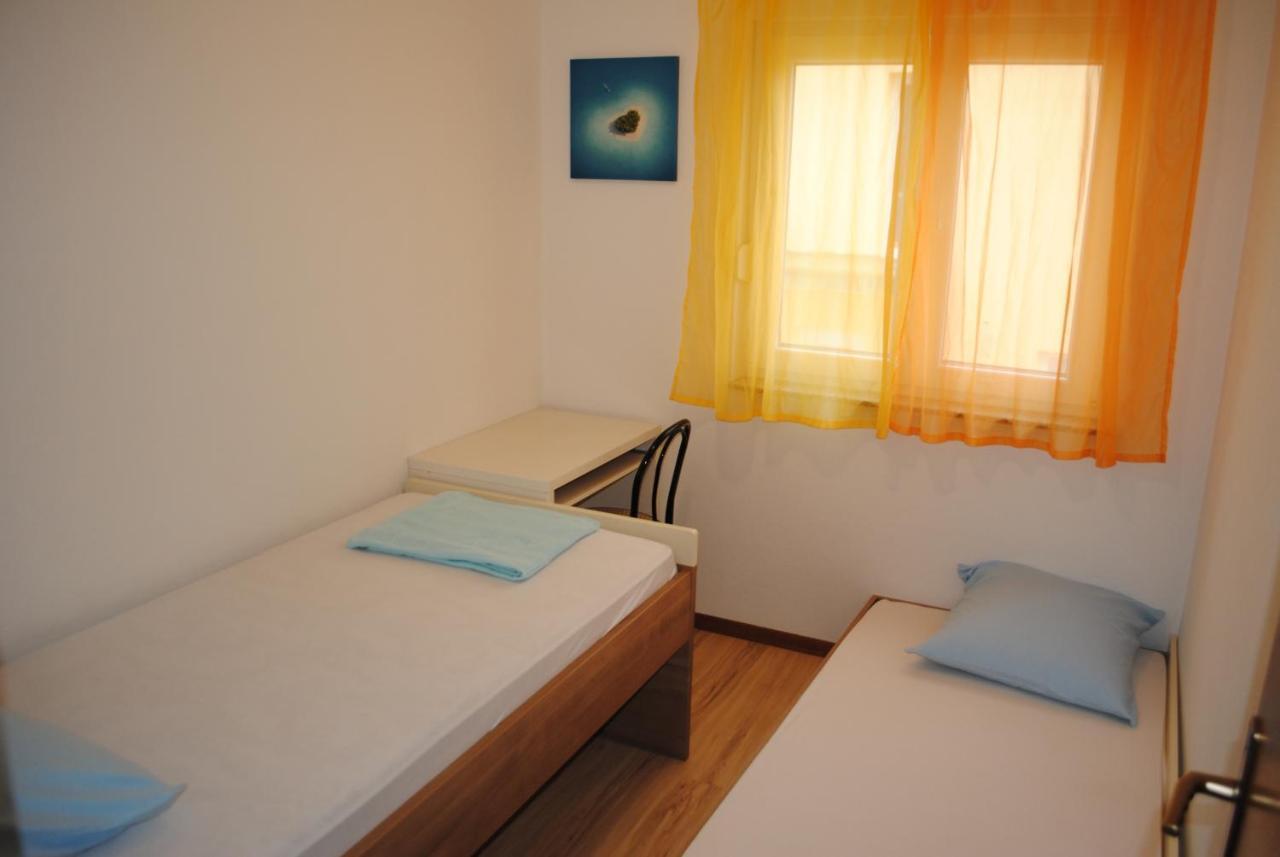Apartments Vidolma Povljana Exterior photo
