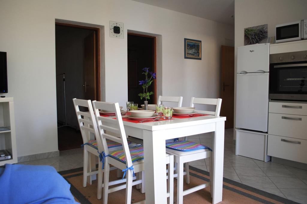 Apartments Vidolma Povljana Exterior photo